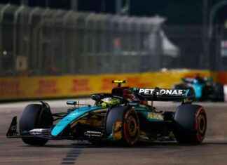 Mercedes’ Mistake: Hamilton’s Singapore F1 Strategy Blunder news-25092024-095934