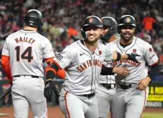 Giants Look to Sustain Power Surge Against Diamondbacks news-26092024-061541