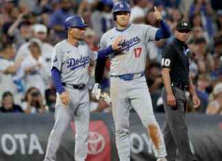 Shohei Ohtani Makes History with 57th Stolen Base – ESPN news-28092024-073015