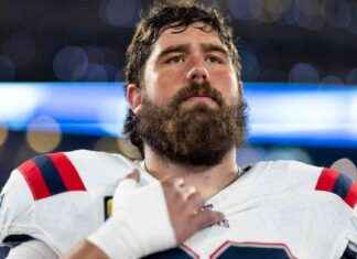 David Andrews Out for Season: Patriots Veteran Center Needs Shoulder Surgery news-02102024-193845