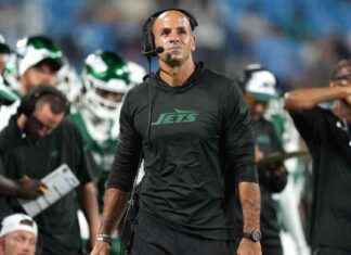 New Title: New York Jets Fire Robert Saleh After 2-3 Start, Jeff Ulbrich Named Interim Coach – ESPN news-08102024-230651