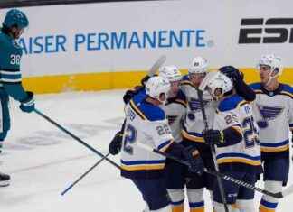 Blues Defeat Sharks 5-4 in Overtime to Spoil Celebrini’s Debut news-11102024-114017