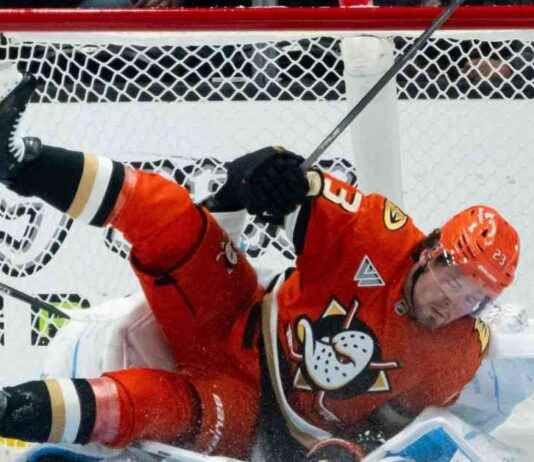 Leo Carlsson’s OT Goal Secures Ducks’ 9th Consecutive Home Opener Win news-17102024-095717