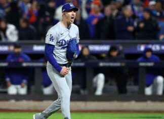 Dodgers Blank Mets in NLCS Game 3: Buehler and Bullpen Dominate news-17102024-160212