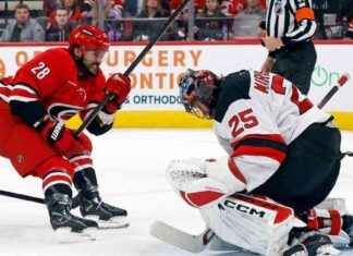 Jackson Blake and Pyotr Kochetkov Lead Hurricanes to 4-2 Victory against Devils news-17102024-223649