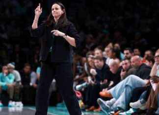 Sandy Brondello Criticizes Referees in ESPN Interview – Calls for Fairness news-19102024-165907