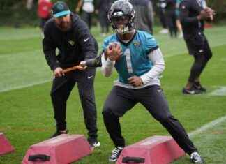 NFL Week 15: Patriots RB Stevenson Active, Jags RB Etienne Out for Wembley Game news-20102024-170841