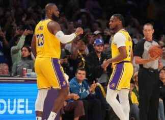 LeBron James and Son Bronny Make History by Playing Together for Lakers – ESPN news-23102024-115106