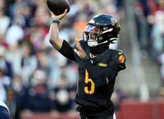 Jayden Daniels Pushes Through Rib Injury in Commanders Quarterback Practice news-31102024-024302