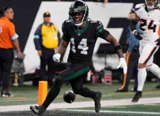 Malachi Corley’s Fumble Costs Jets Touchdown Against Texans news-01112024-052611