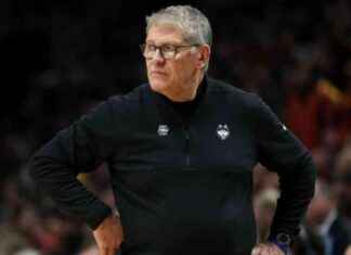 UConn’s Geno Auriemma Hopes Sarah Strong and Azzi Fudd Support Paige Bueckers – CBSSports news-04112024-025257