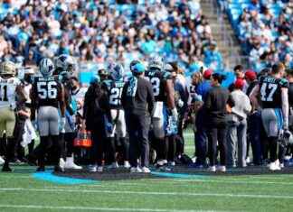 Chris Olave Discharged from Hospital After Concussion, Set to Return to New Orleans with Saints news-04112024-162303