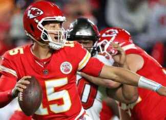 Chiefs Win in OT Despite Mahomes Injury Scare – ESPN news-05112024-102901