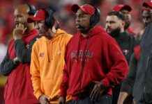 Buccaneers Coach Todd Bowles Defends Decision in Loss news-05112024-163102