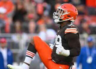 Browns Trade DE Za’Darius Smith to Lions After Aidan Hutchinson Injury news-05112024-223105
