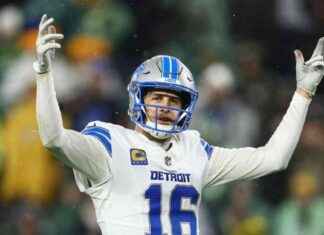 NFL Midseason Predictions: Playoffs, MVP, & 2025 Draft – ESPN news-07112024-223201