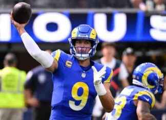 Monday Night Football: Rams vs. Dolphins Prop Bets & AI Prediction – Matthew Stafford Over 253.5 Yards news-12112024-031139
