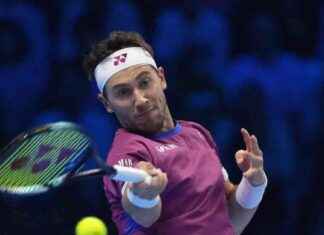 Zverev and Ruud Secure ATP Finals Semifinal Spots news-16112024-064523