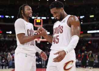 Donovan Mitchell Leads Cavaliers to 14-0 Streak Against Bulls news-16112024-064642