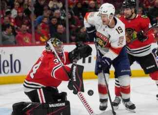 Mrazek’s 32 Saves Lead Blackhawks to 3-1 Victory over Panthers news-22112024-193909