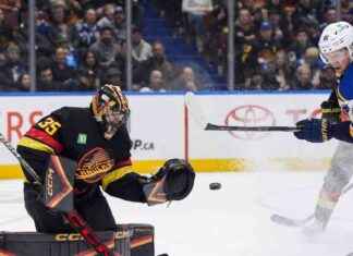 Holloway Scores in OT as Blues Defeat Canucks 4-3 in Demko’s Return holloway-scores-in-ot-as-blues-defeat-canucks-4-3-in-demkos-return