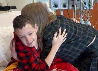 Taylor Swift Spreads Joy at Kansas City Children’s Hospital taylor-swift-spreads-joy-at-kansas-city-childrens-hospital