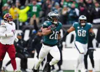 Chiefs vs. Eagles: Mahomes Seeks Super Bowl Three-Peat chiefs-vs-eagles-mahomes-seeks-super-bowl-three-peat