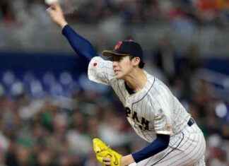 Dodgers Sign Japanese Pitcher Roki Sasaki for $6.5M Bonus dodgers-sign-japanese-pitcher-roki-sasaki-for-65m-bonus