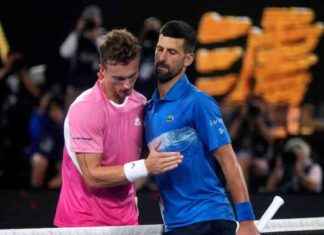 Novak Djokovic Ready to Face Carlos Alcaraz at Australian Open novak-djokovic-ready-to-face-carlos-alcaraz-at-australian-open
