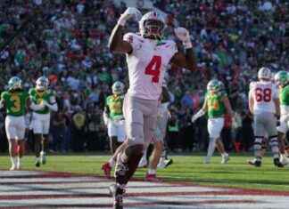 Ohio State Dominates Oregon in CFP Quarters: Game Recap and Analysis ohio-state-dominates-oregon-in-cfp-quarters-game-recap-and-analysis
