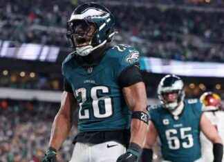 2025 Super Bowl Predictions: Barkley Shines, Kelce Shut Out 2025-super-bowl-predictions-barkley-shines-kelce-shut-out