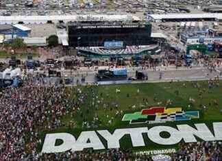 Adrienne Kling: Daytona 500 2025 National Anthem Singer Profile adrienne-kling-daytona-500-2025-national-anthem-singer-profile