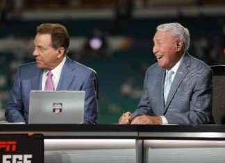 Alabama Analyst Debunks Nick Saban-Cowboys Rumor, Supports Arch Manning Claim alabama-analyst-debunks-nick-saban-cowboys-rumor-supports-arch-manning-claim