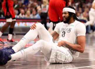 Anthony Davis Out Multiple Weeks with Adductor Strain anthony-davis-out-multiple-weeks-with-adductor-strain