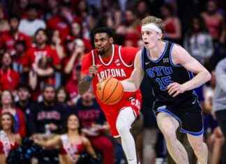 Arizona Issues Apology for Inappropriate Fan Chant arizona-ssues-apology-for-nappropriate-fan-chant