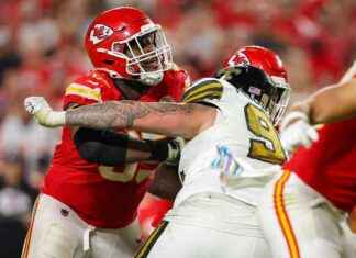Chiefs Expected to Re-Sign Trey Smith to Lucrative Deal chiefs-expected-to-re-sign-trey-smith-to-lucrative-deal