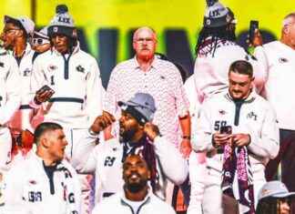 Chiefs Face Tough Free Agency Decisions chiefs-face-tough-free-agency-decisions