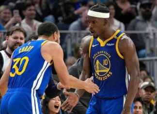 Jimmy Butler Inspires Warriors with Andre Iguodala Retiring Jersey jimmy-butler-nspires-warriors-with-andre-guodala-retiring-jersey