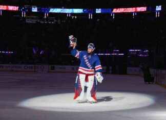 Jonathan Quick’s 400th Win Garners Praise: Rangers Recap jonathan-quicks-400th-win-garners-praise-rangers-recap