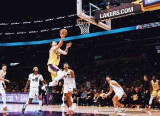 Lakers dominate Jazz in Luka Doncic era debut lakers-dominate-jazz-in-luka-doncic-era-debut