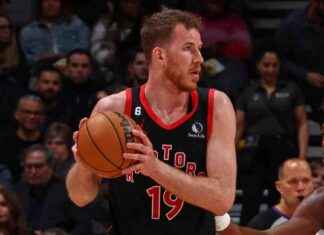 Lakers eyeing Jakob Poeltl trade to strengthen frontcourt lakers-eyeing-jakob-poeltl-trade-to-strengthen-frontcourt