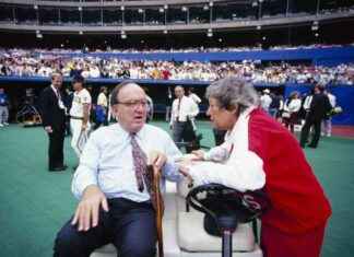 MLB Commissioner Warns Against Gambling Corruption mlb-commissioner-warns-against-gambling-corruption