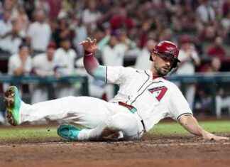 MLB Free Agent Signs $5 Million Deal with NL West Club mlb-free-agent-signs-5-million-deal-with-nl-west-club