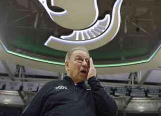 Tom Izzo Ties Bob Knight’s Big Ten Wins Record: Freshman Scores 29 tom-zzo-ties-bob-knights-big-ten-wins-record-freshman-scores-29