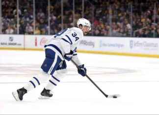 Auston Matthews Seeks Trade Deadline Boost for Struggling Maple Leafs auston-matthews-seeks-trade-deadline-boost-for-struggling-maple-leafs