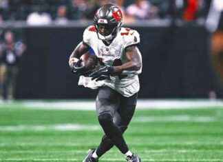 Chris Godwin signs 3-year extension with Buccaneers chris-godwin-signs-3-year-extension-with-buccaneers