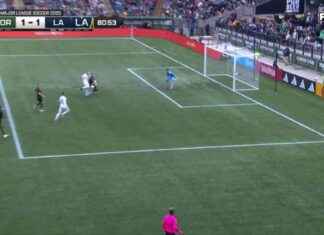 Christian Ramírez outmaneuvers Portland Timbers to help LA Galaxy draw christian-ramrez-outmaneuvers-portland-timbers-to-help-la-galaxy-draw