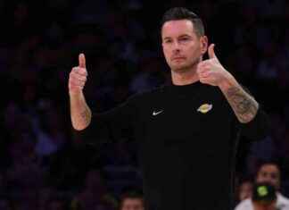 Friendship and Basketball Bond: JJ Redick and Joe Mazzulla’s Mutual Respect friendship-and-basketball-bond-jj-redick-and-joe-mazzullas-mutual-respect