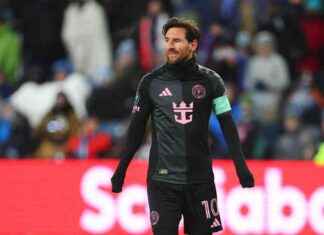 Lionel Messi: Winning Over Rival Fans lionel-messi-winning-over-rival-fans