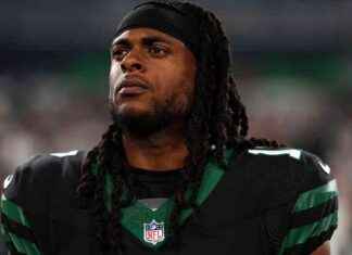 New Title: Jets Cut Davante Adams to Save $30 Million new-title-jets-cut-davante-adams-to-save-30-million